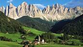 Dolomites Private Tour From Innsbruck: "Taste" Of Other Italy.