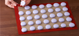 Heat up your kitchen with these silicon baking mats gifts