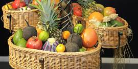 Fruitful gifting: Top 7 picks for the best fruit gift baskets to brighten their day